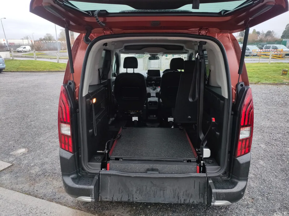 Peugeot Rifter MPV, Diesel, 2022, Bronze