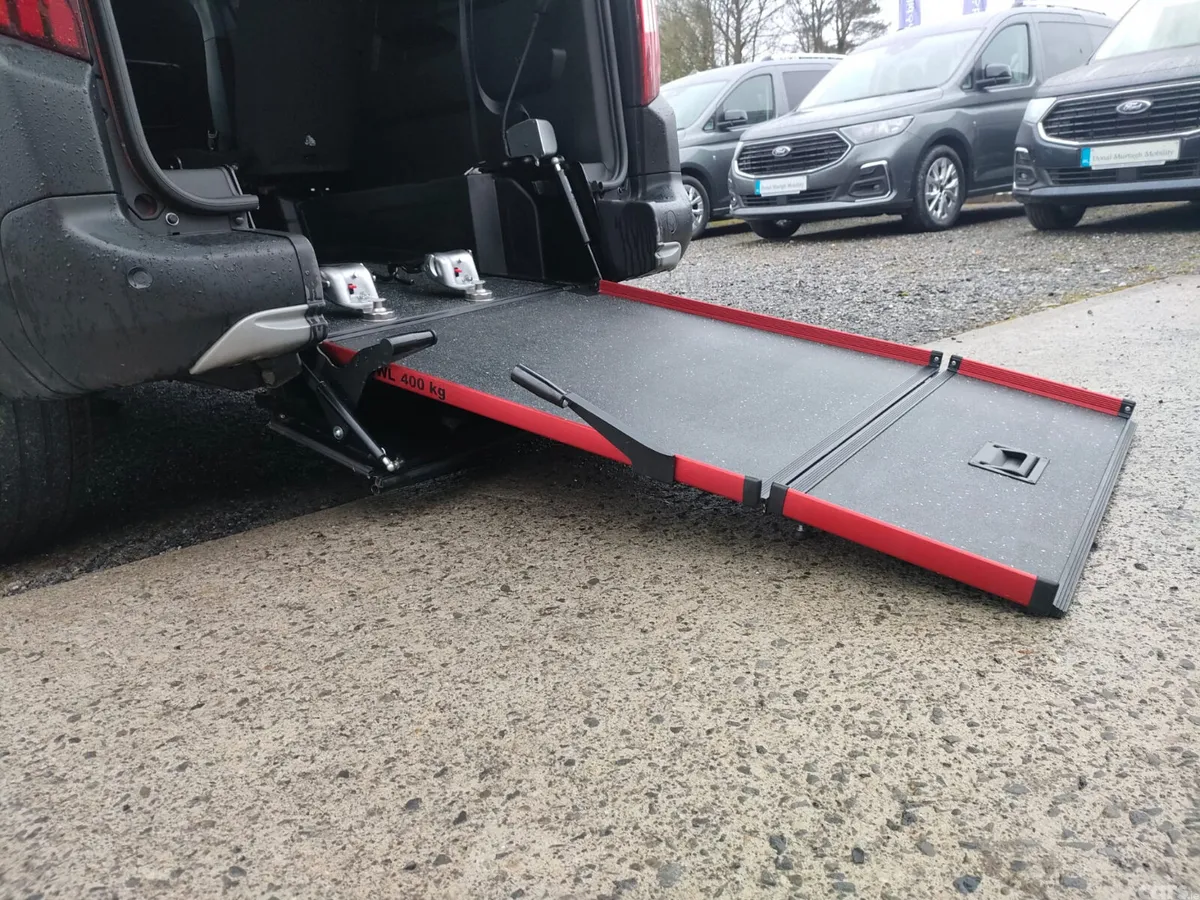 Peugeot Rifter MPV, Diesel, 2022, Bronze