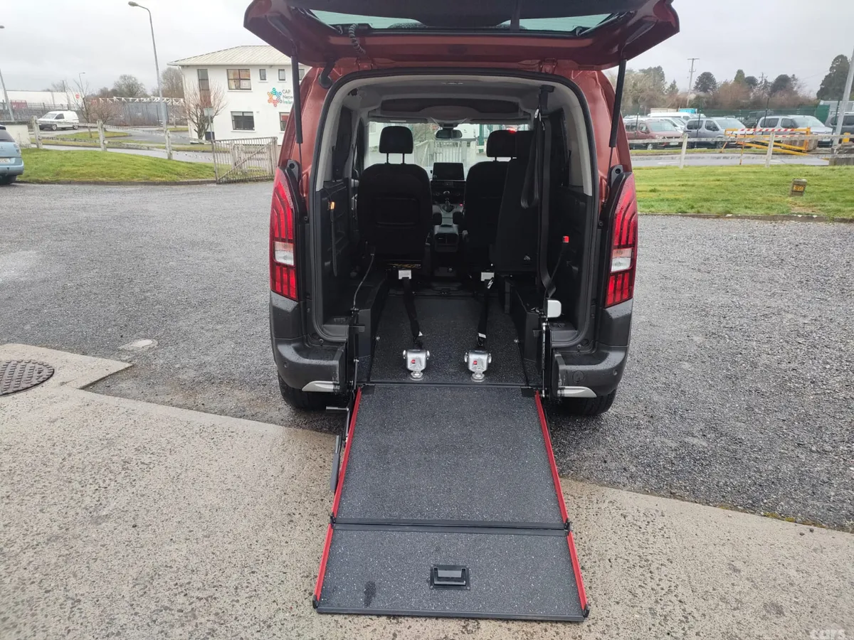 Peugeot Rifter MPV, Diesel, 2022, Bronze