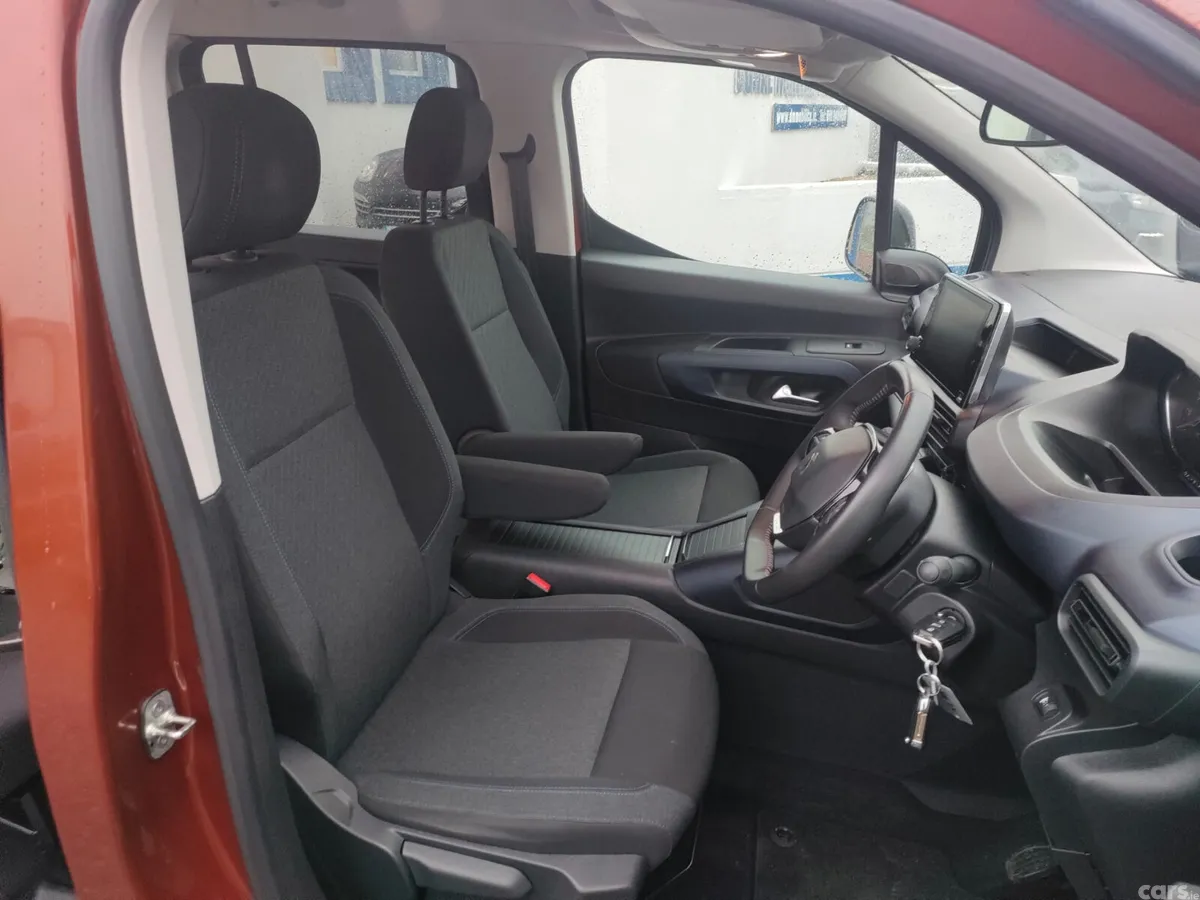 Peugeot Rifter MPV, Diesel, 2022, Bronze