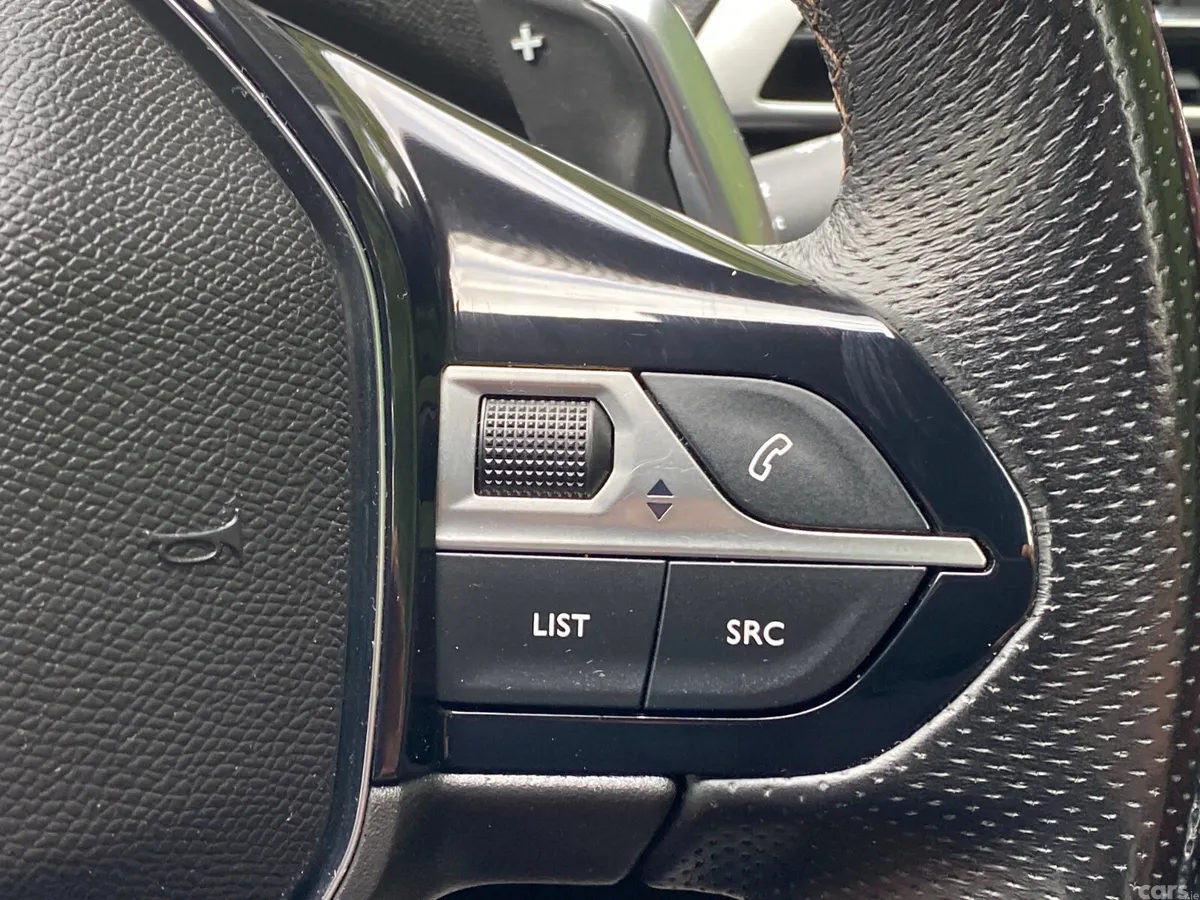 Peugeot 5008 MPV, Diesel, 2022, White