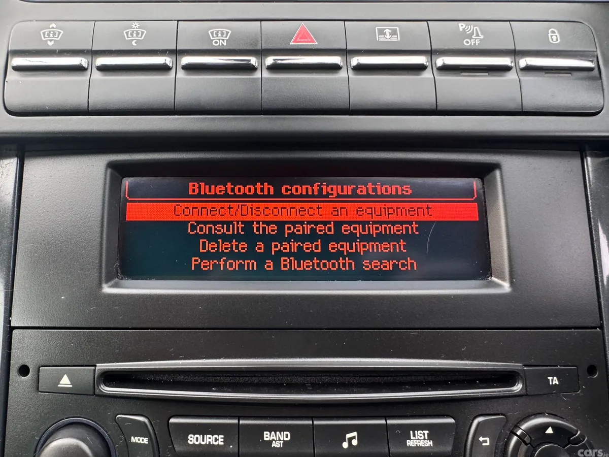 Peugeot 5008 MPV, Diesel, 2015, Grey