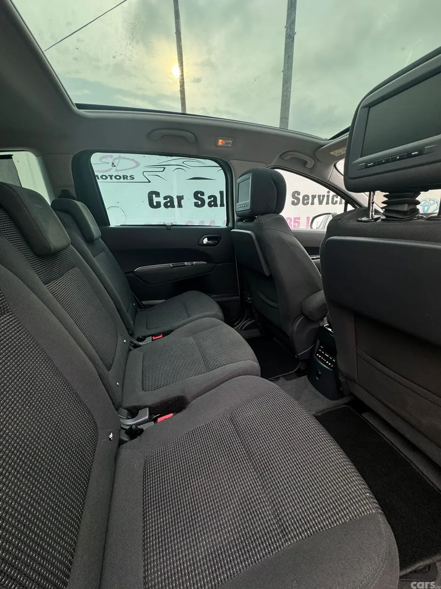 Peugeot 5008 MPV, Diesel, 2015, Grey