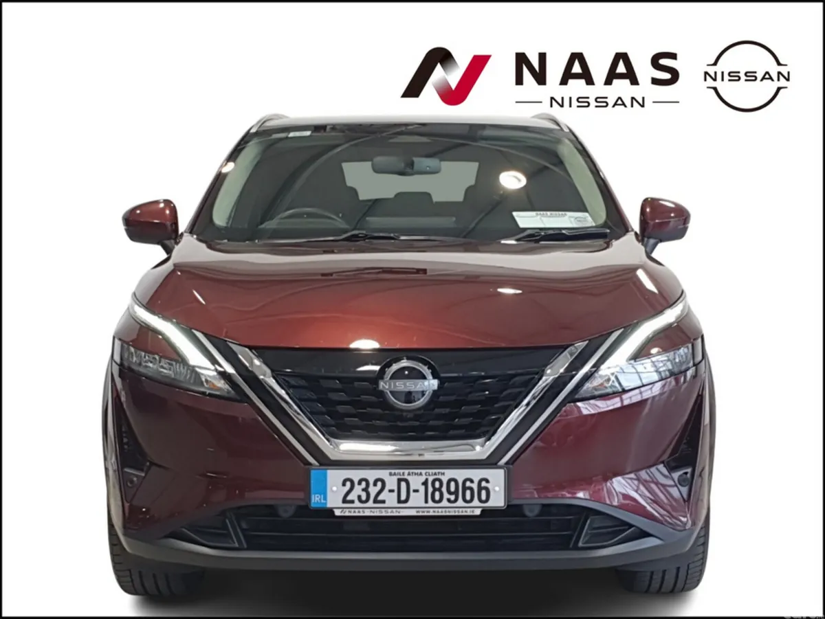 Nissan Qashqai MPV, Petrol, 2023, Red