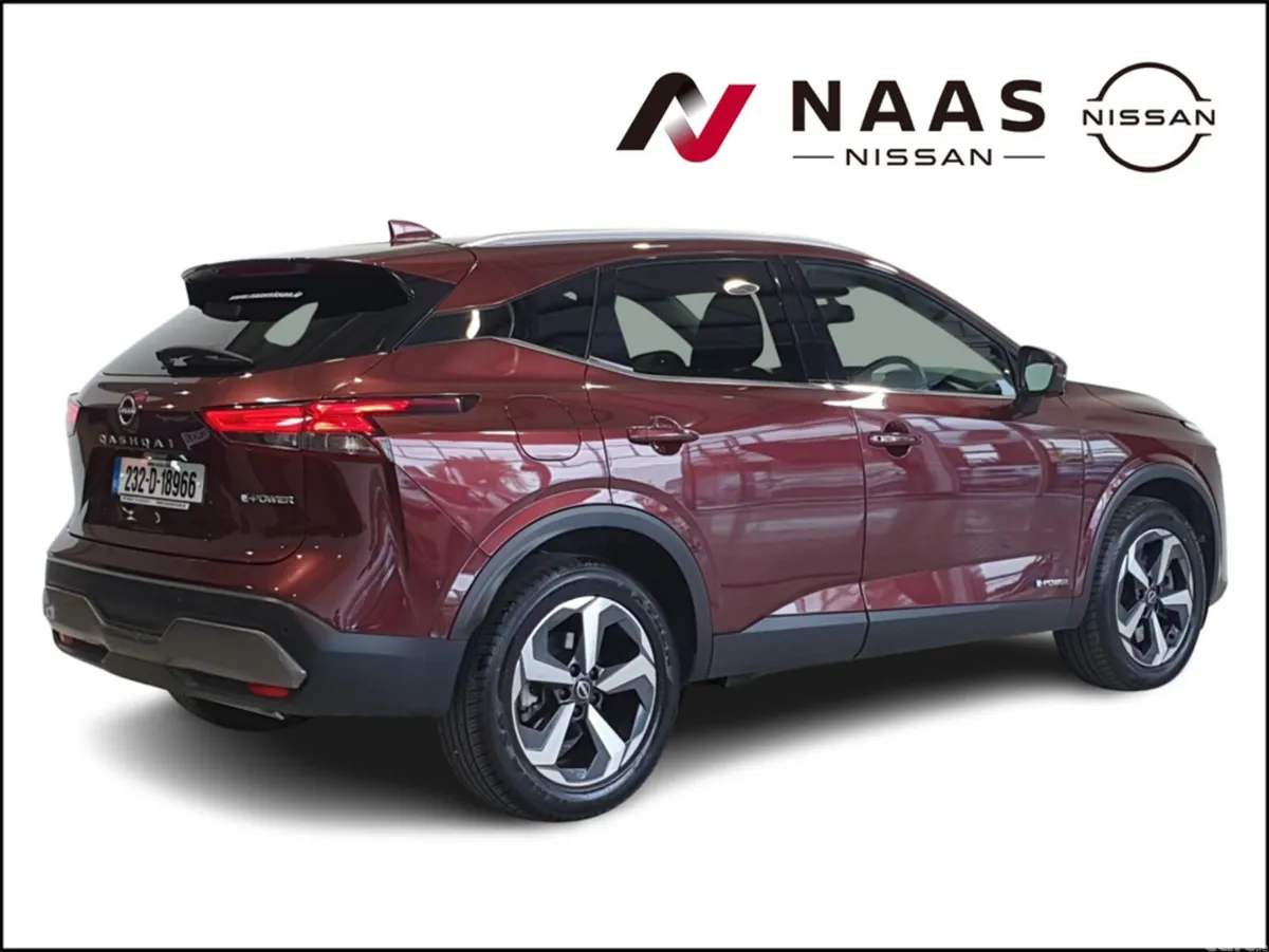 Nissan Qashqai MPV, Petrol, 2023, Red