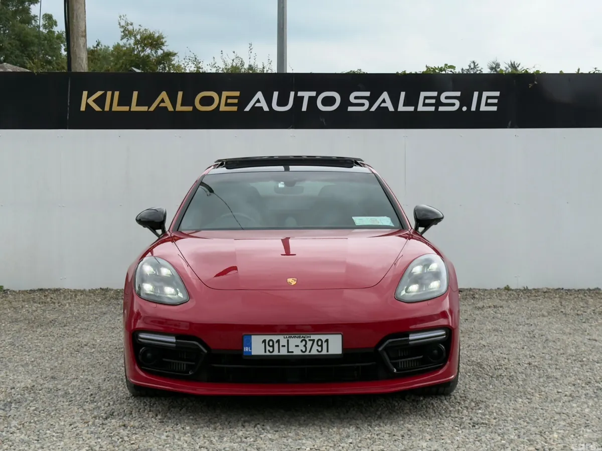 Porsche Panamera Hatchback, Petrol, 2019, Red