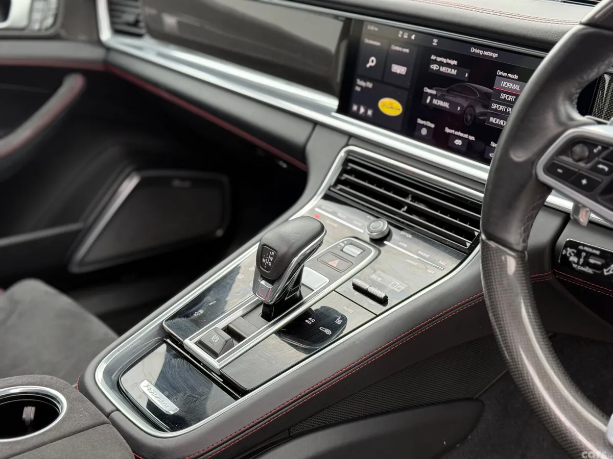 Porsche Panamera Hatchback, Petrol, 2019, Red
