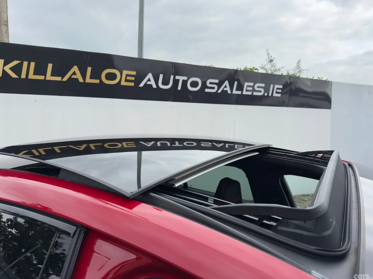 Porsche Panamera Hatchback, Petrol, 2019, Red