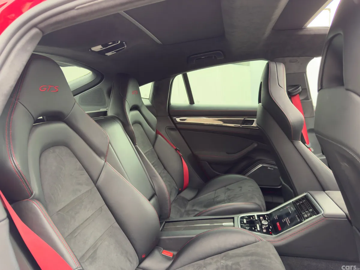 Porsche Panamera Hatchback, Petrol, 2019, Red