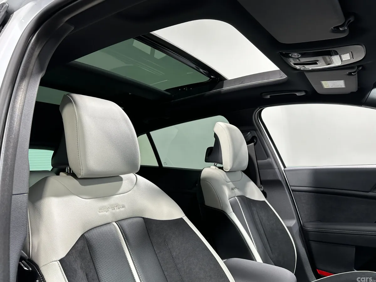 Kia Sportage SUV, Diesel Hybrid, 2026, White