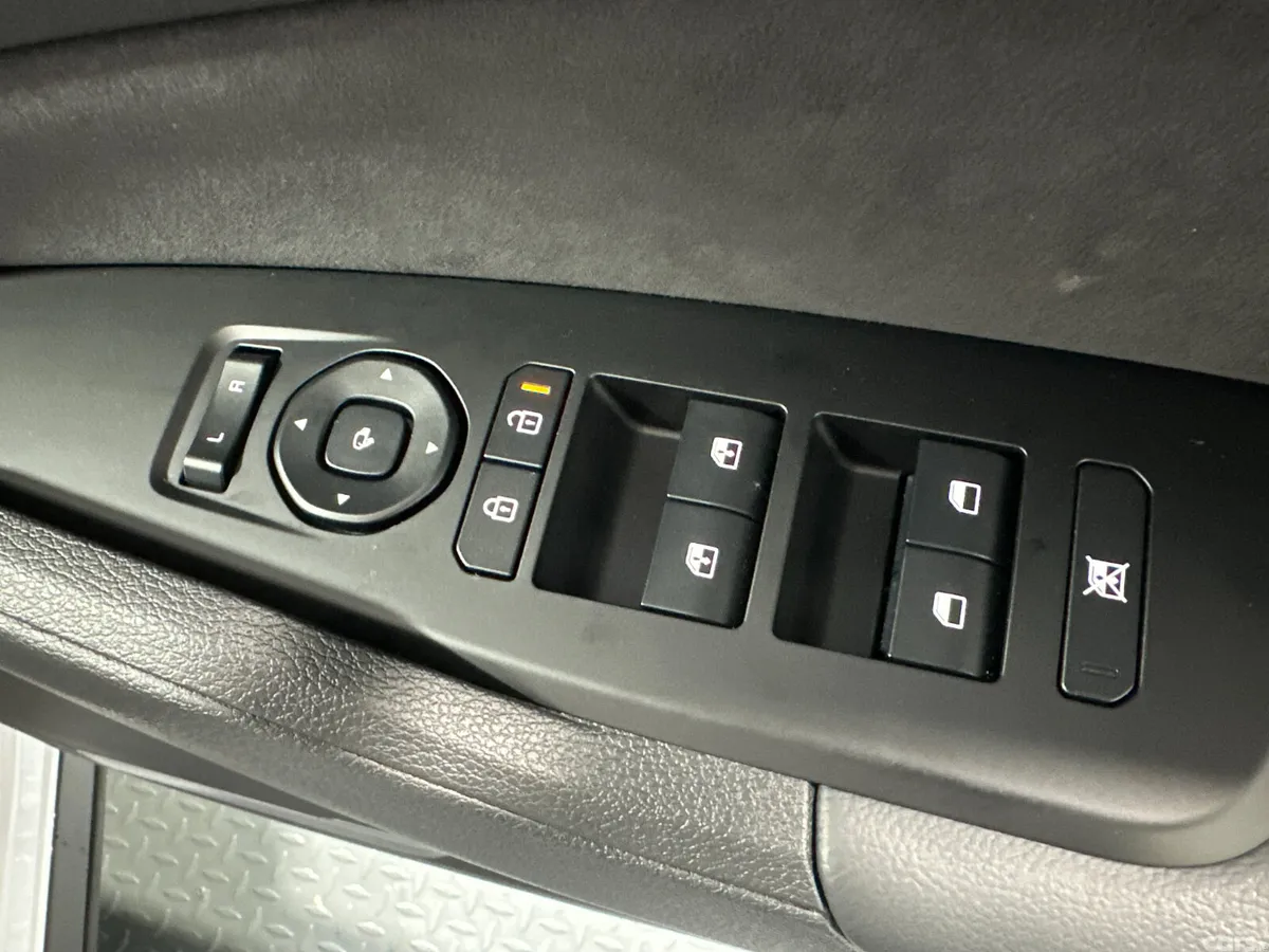 Kia Sportage SUV, Diesel Hybrid, 2026, White