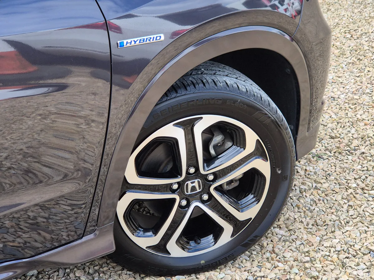 Honda Vezel SUV, Petrol Hybrid, 2014, Grey