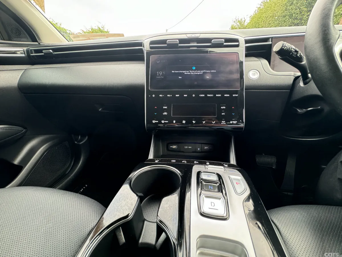 Hyundai Tucson SUV, Petrol Plug-in Hybrid, 2022, Grey