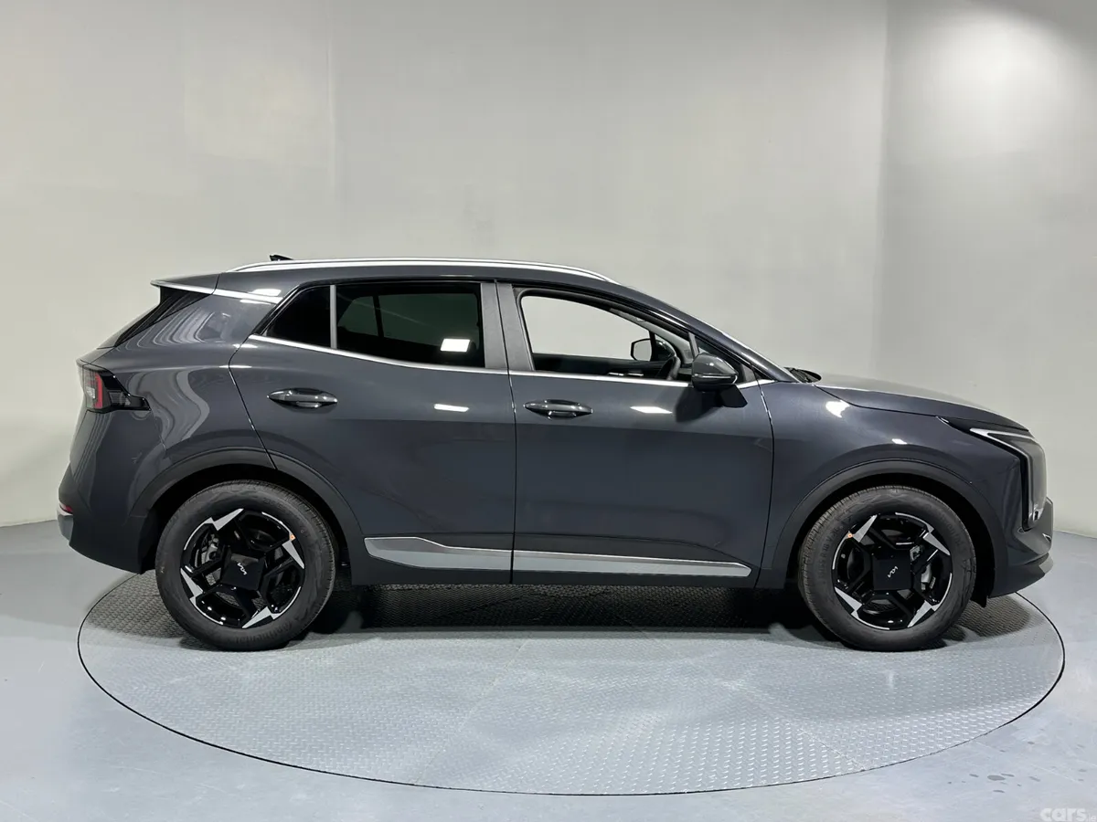 Kia Sportage SUV, Diesel Hybrid, 2026, Grey