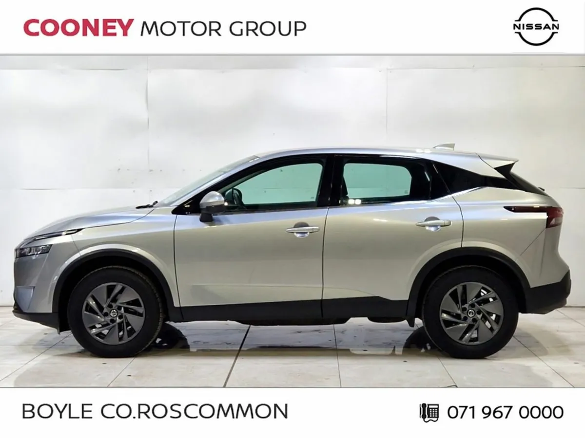 Nissan Qashqai MPV, Petrol, 2023, Grey