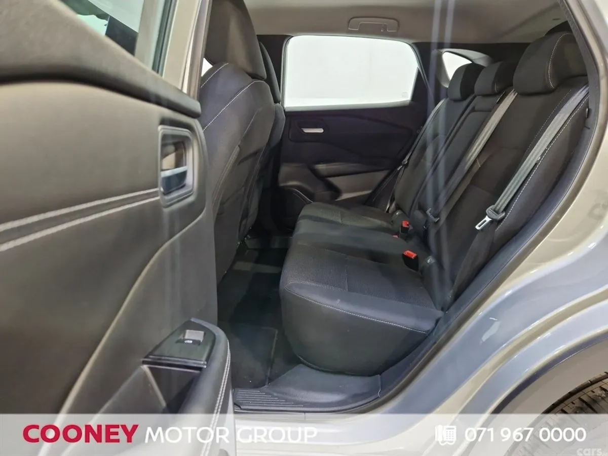 Nissan Qashqai MPV, Petrol, 2023, Grey