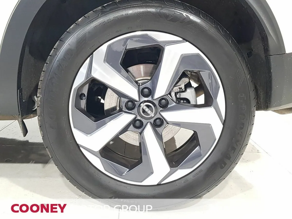 Nissan Qashqai MPV, Petrol, 2024, White