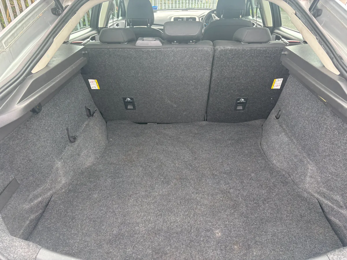 Ford Mondeo Hatchback, Diesel, 2015, Silver