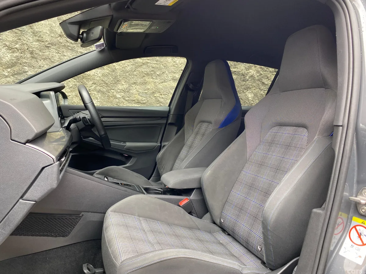 Volkswagen Golf Estate, Petrol Plug-in Hybrid, 2021, Grey