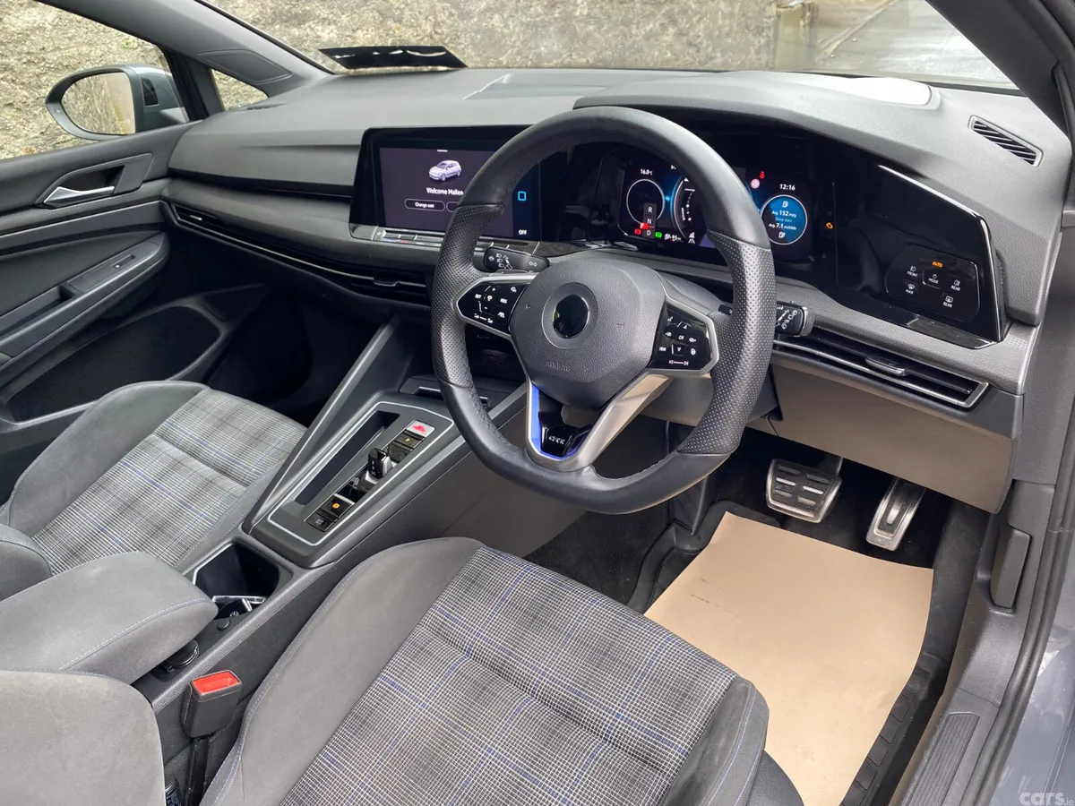 Volkswagen Golf Estate, Petrol Plug-in Hybrid, 2021, Grey