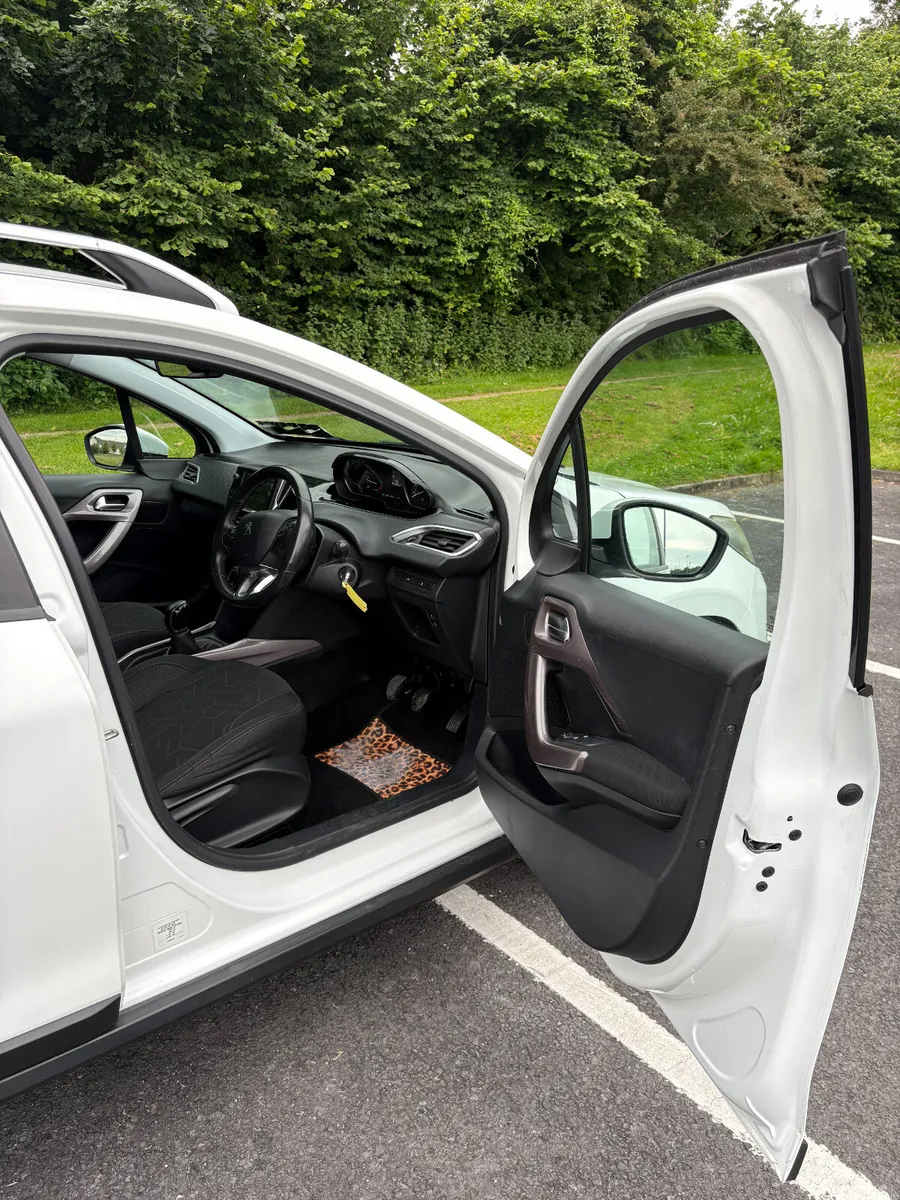 Peugeot 2008 SUV, Diesel, 2016, White