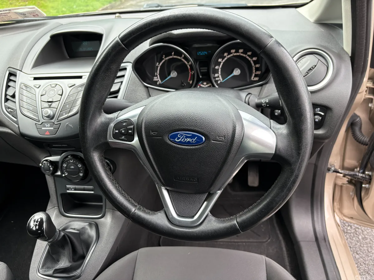 Ford Fiesta Hatchback, Petrol, 2016, Silver