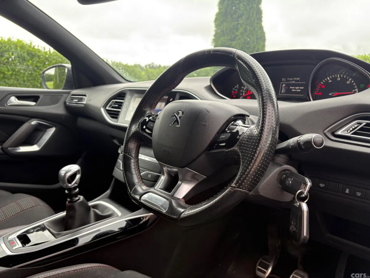 Peugeot 308 Hatchback, Diesel, 2017, Blue