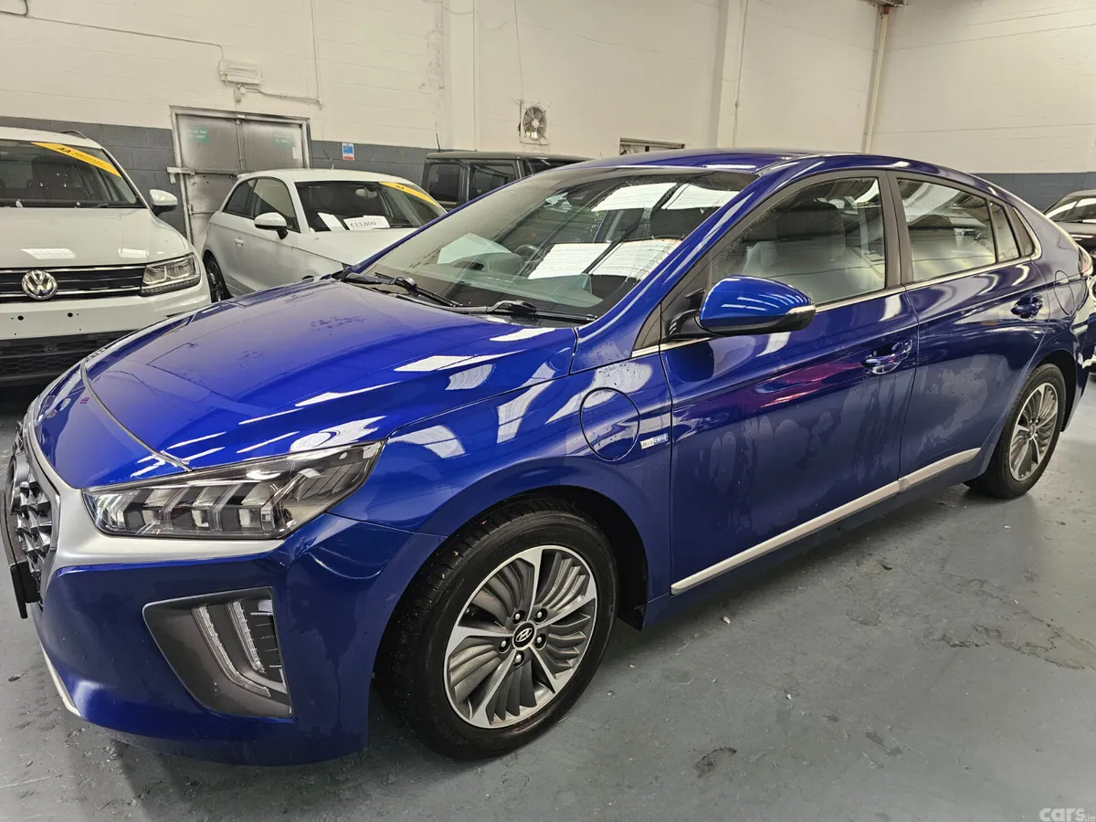 Hyundai IONIQ Hatchback, Petrol Plug-in Hybrid, 2020, Blue