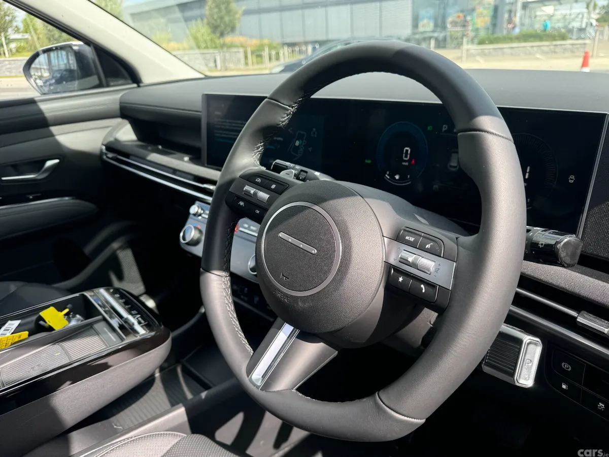 Hyundai Tucson SUV, Petrol Hybrid, 2027, White