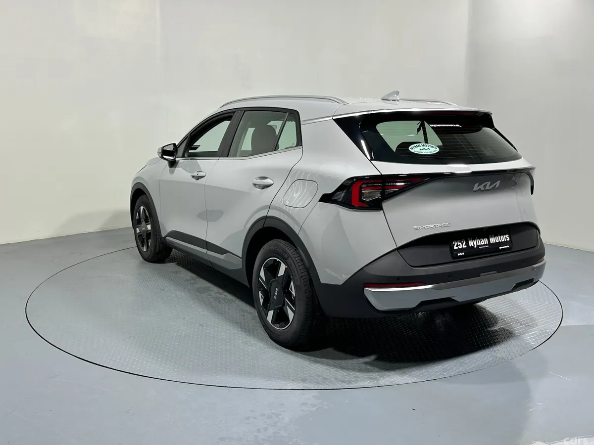 Kia Sportage MPV, Diesel Hybrid, 2026, Grey