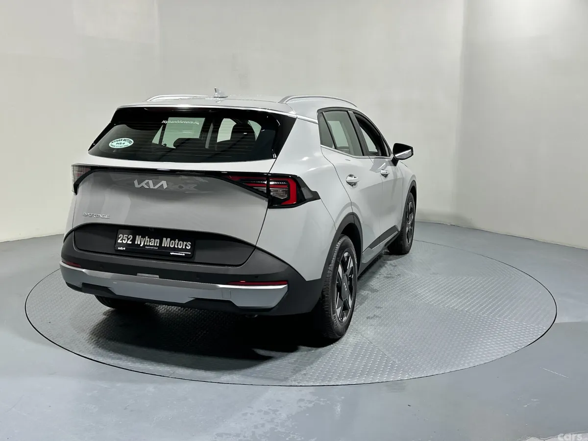 Kia Sportage MPV, Diesel Hybrid, 2026, Grey