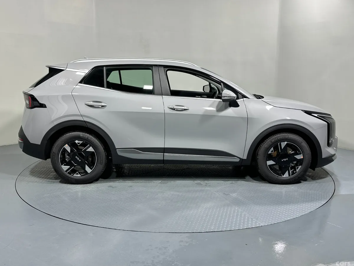 Kia Sportage MPV, Diesel Hybrid, 2026, Grey