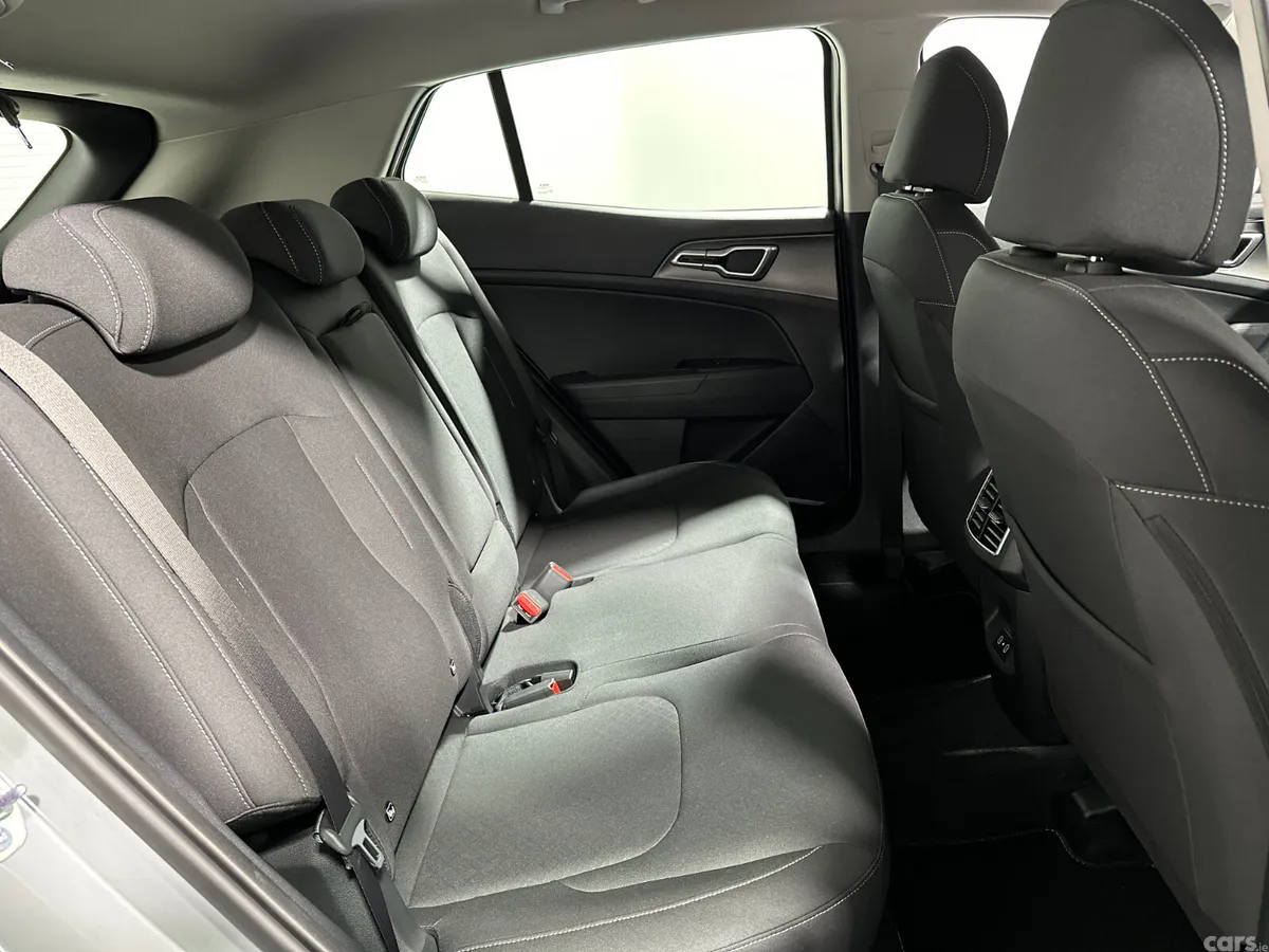 Kia Sportage MPV, Diesel Hybrid, 2026, Grey