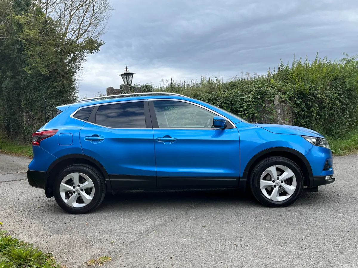 Nissan Qashqai MPV, Petrol, 2018, Blue