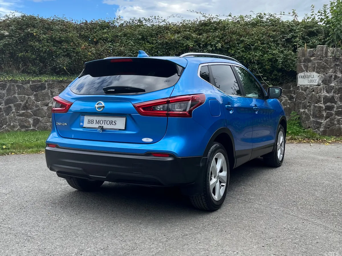 Nissan Qashqai MPV, Petrol, 2018, Blue