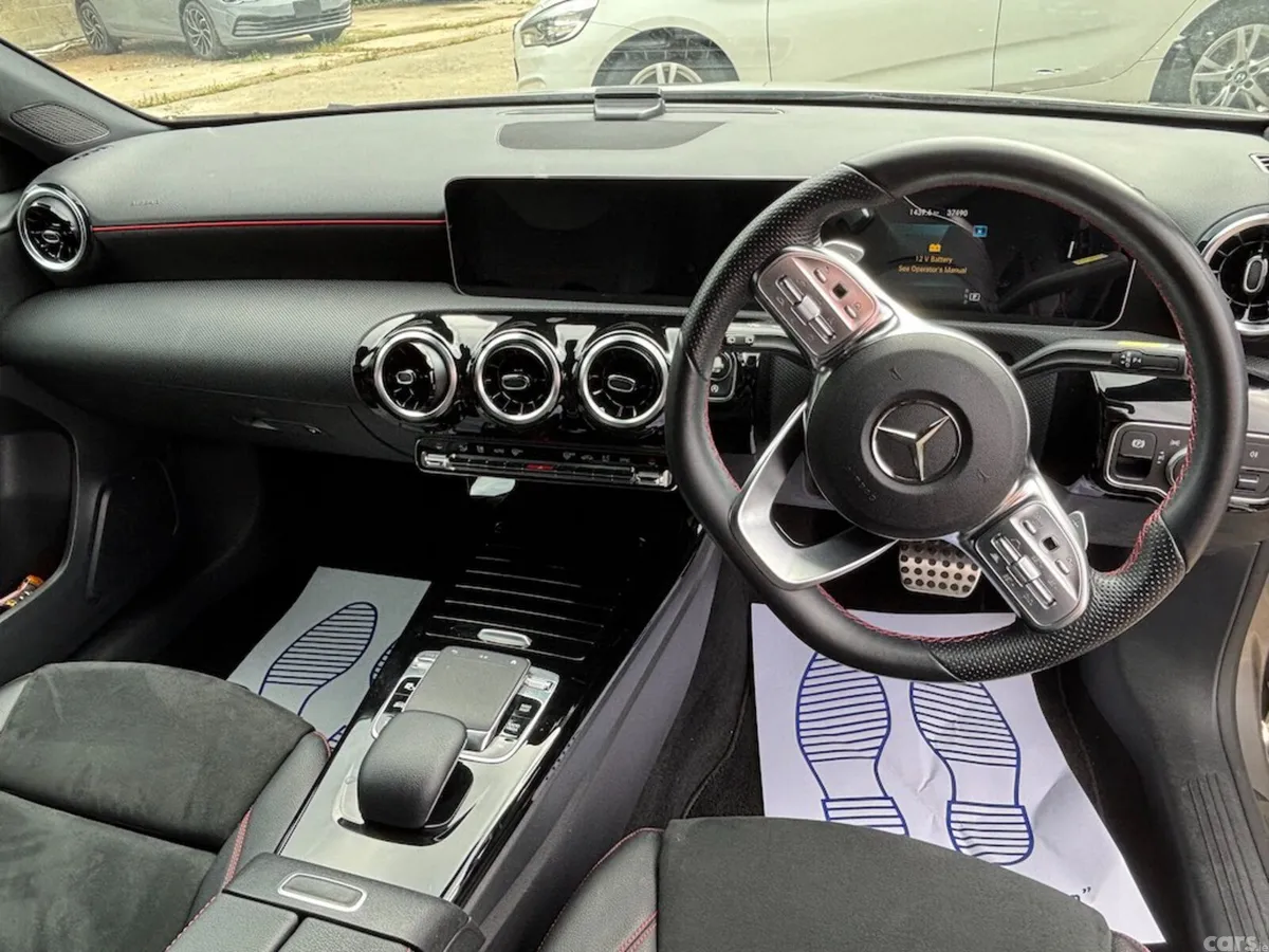 Mercedes-Benz A-Class Hatchback, Petrol, 2018, Gold