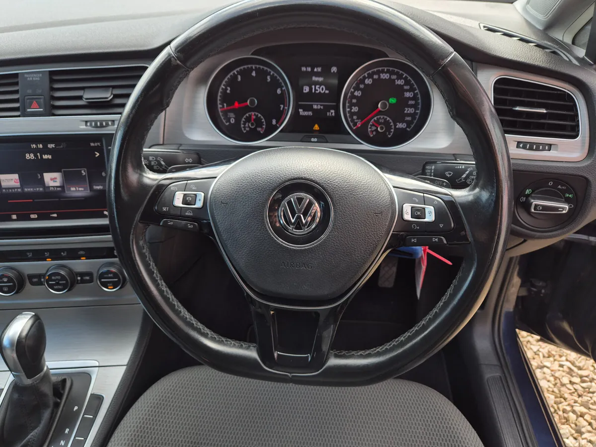 Volkswagen Golf Hatchback, Petrol, 2014, Blue