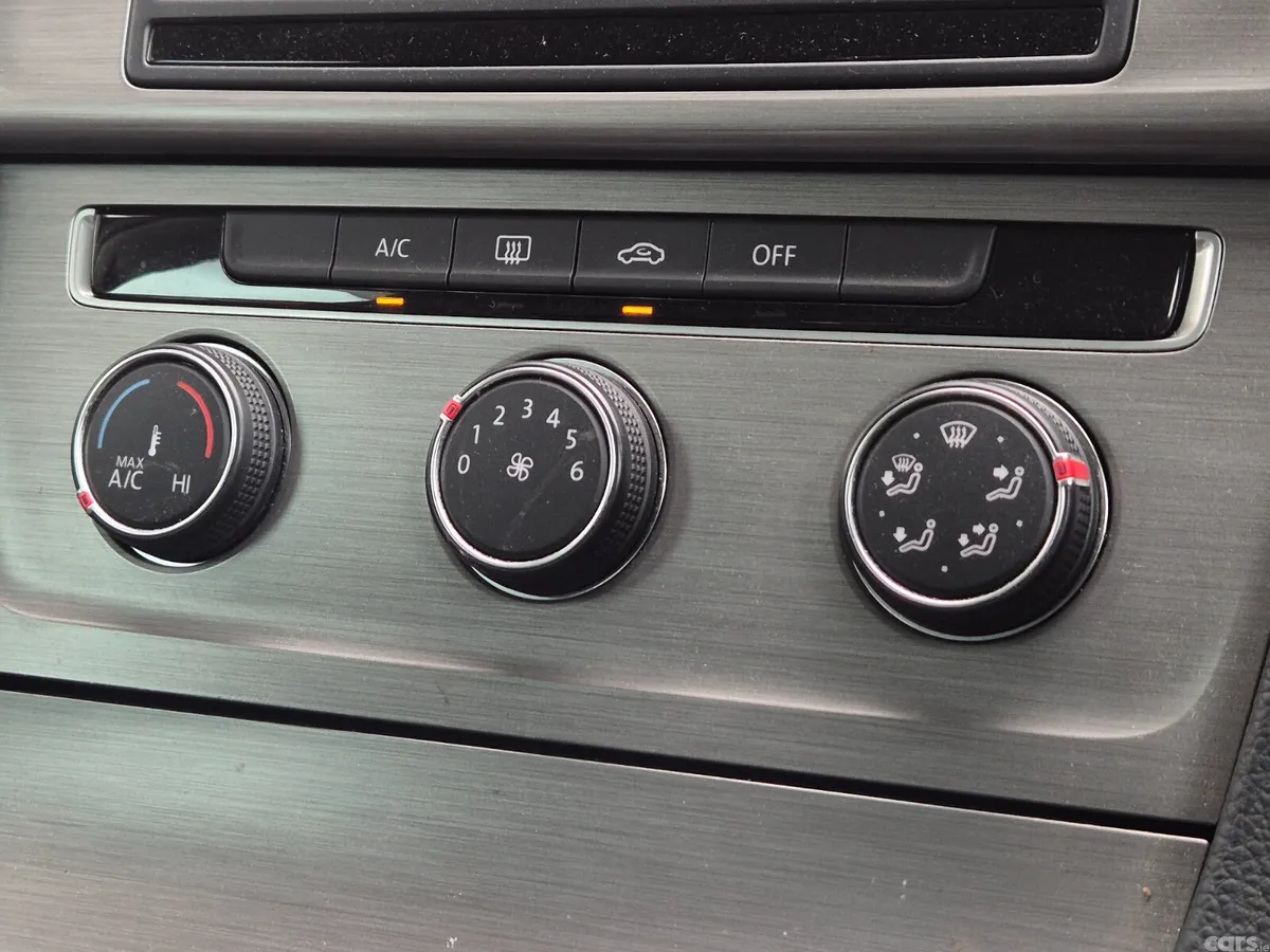 Volkswagen Golf Estate, Petrol, 2015, White