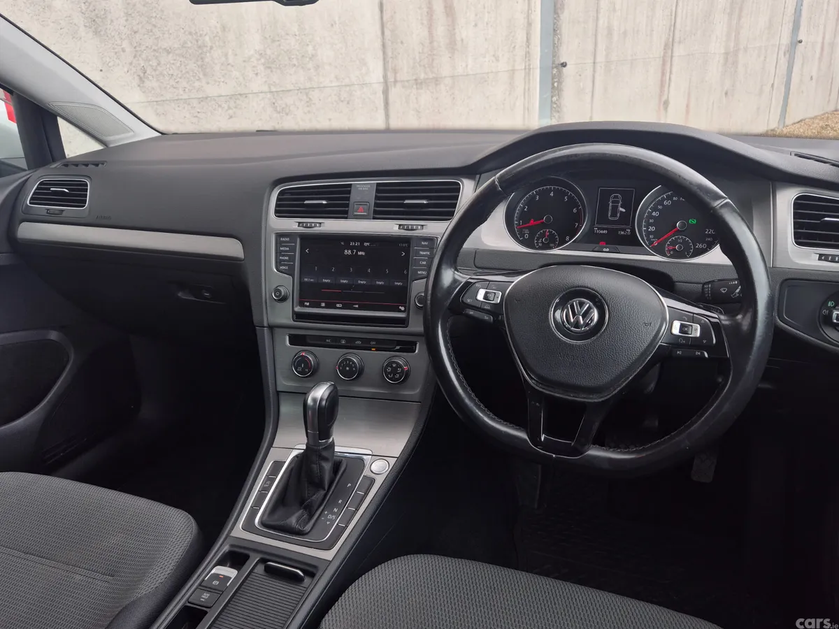 Volkswagen Golf Estate, Petrol, 2015, White