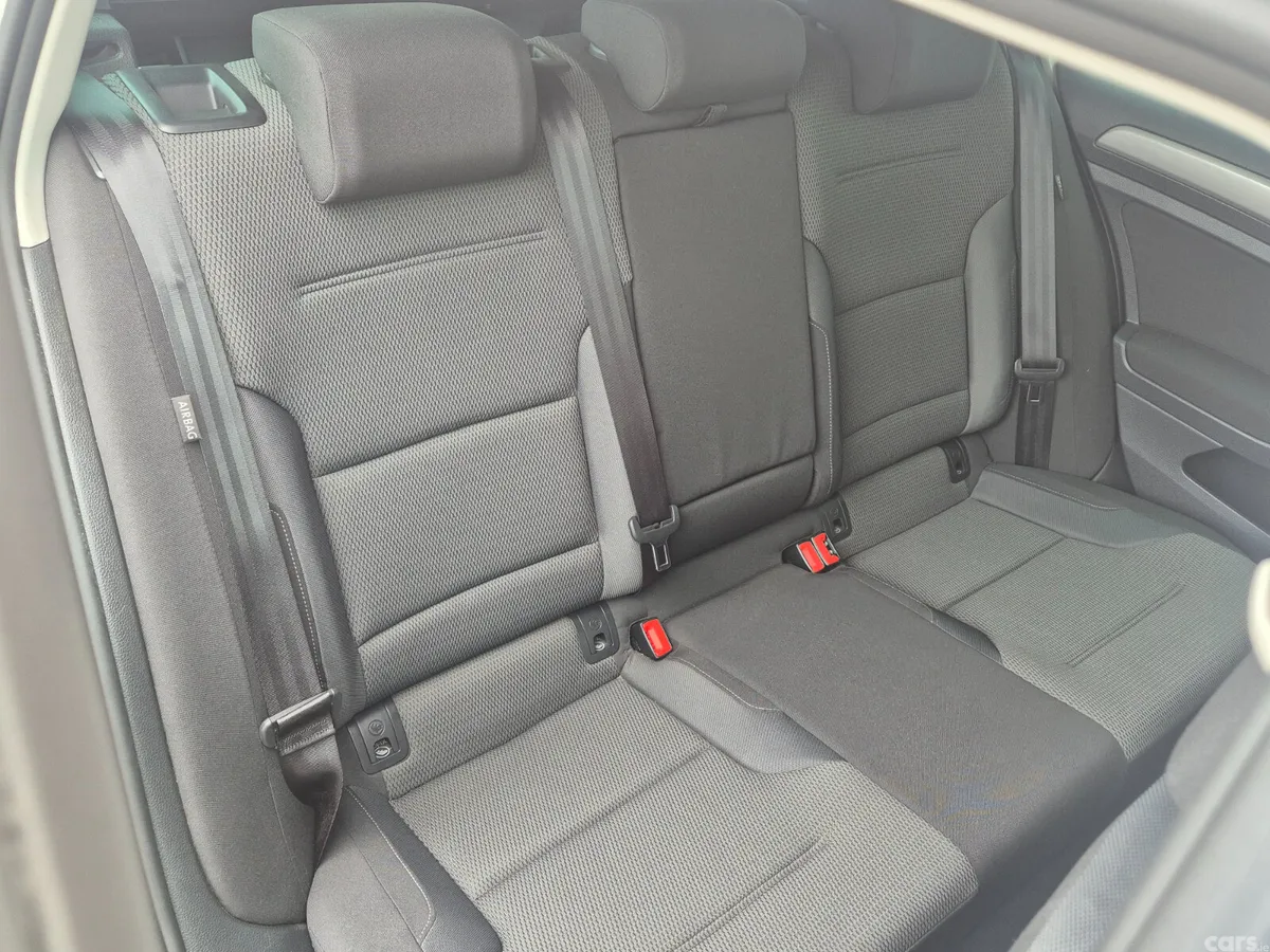 Volkswagen Golf Estate, Petrol, 2015, White