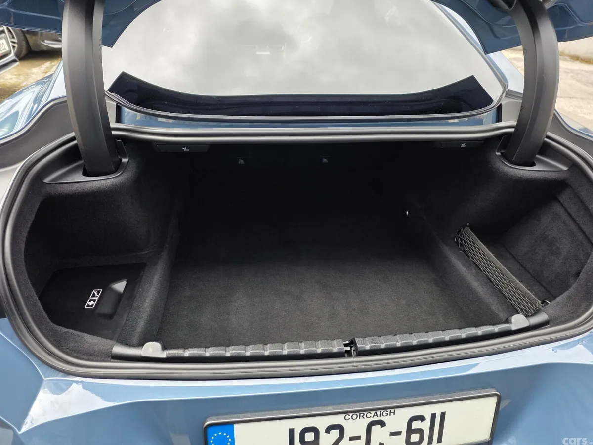 BMW 8-Series Coupe, Diesel, 2019, Blue
