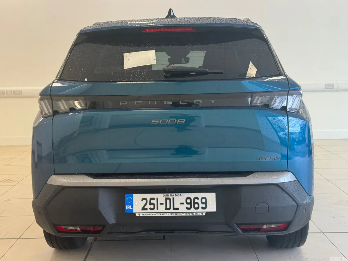 Peugeot 5008 MPV, Petrol, 2025, Blue