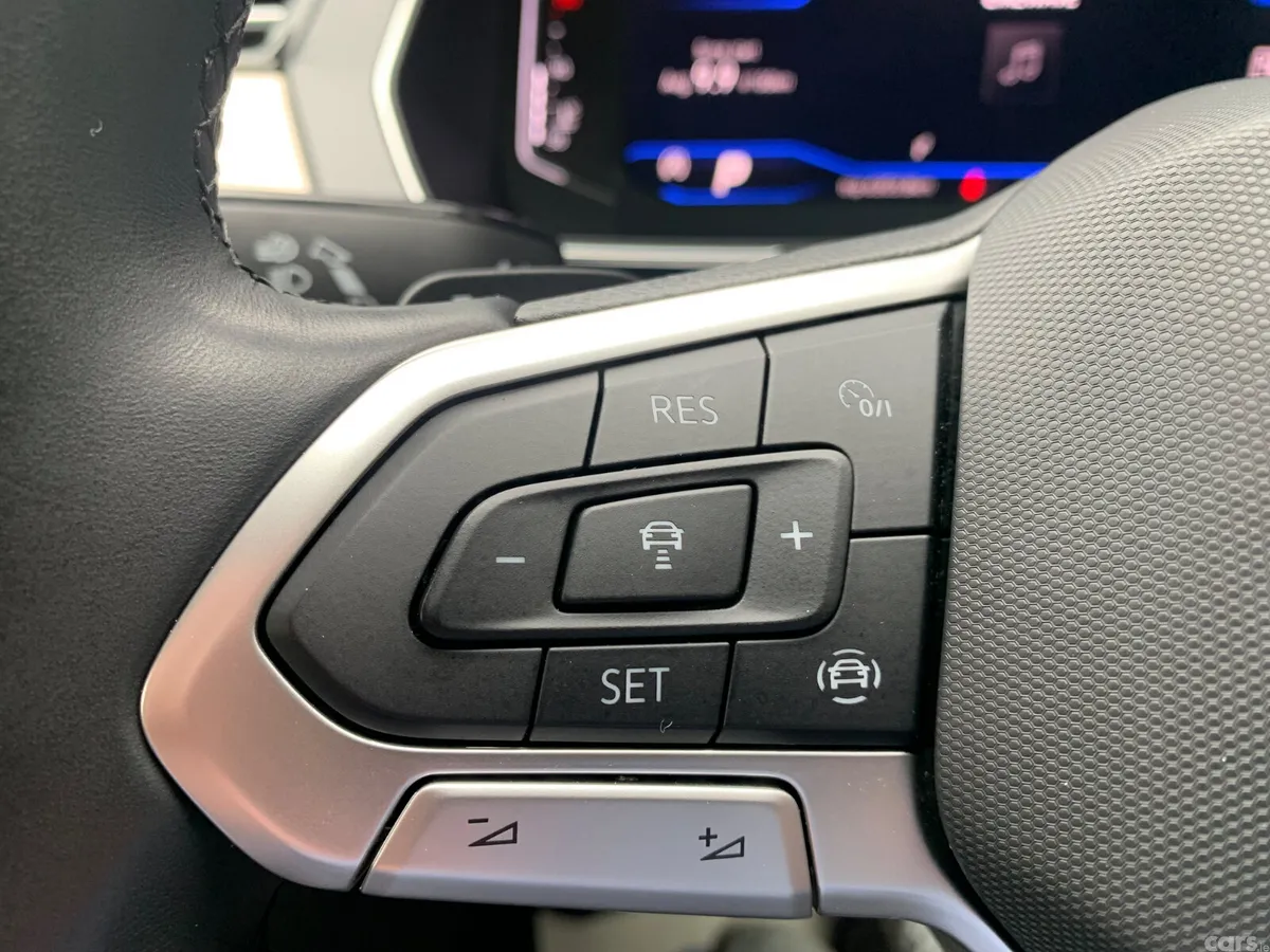 Volkswagen Passat Estate, Diesel, 2021, Grey