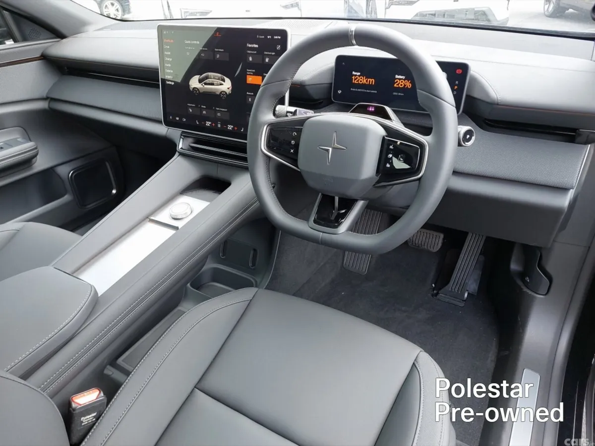 Polestar 4 Hatchback, Electric, 2026, Black