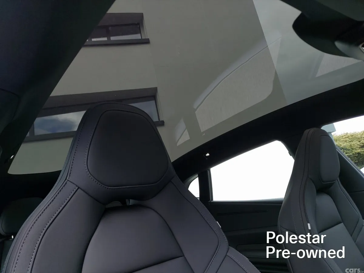 Polestar 4 Hatchback, Electric, 2026, Black