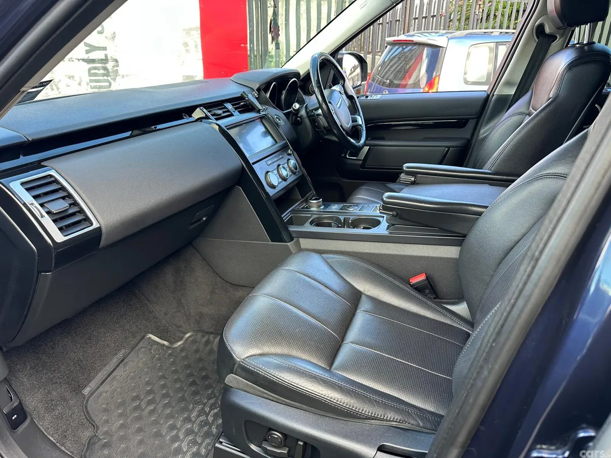 Land Rover Discovery SUV, Diesel, 2018, Blue