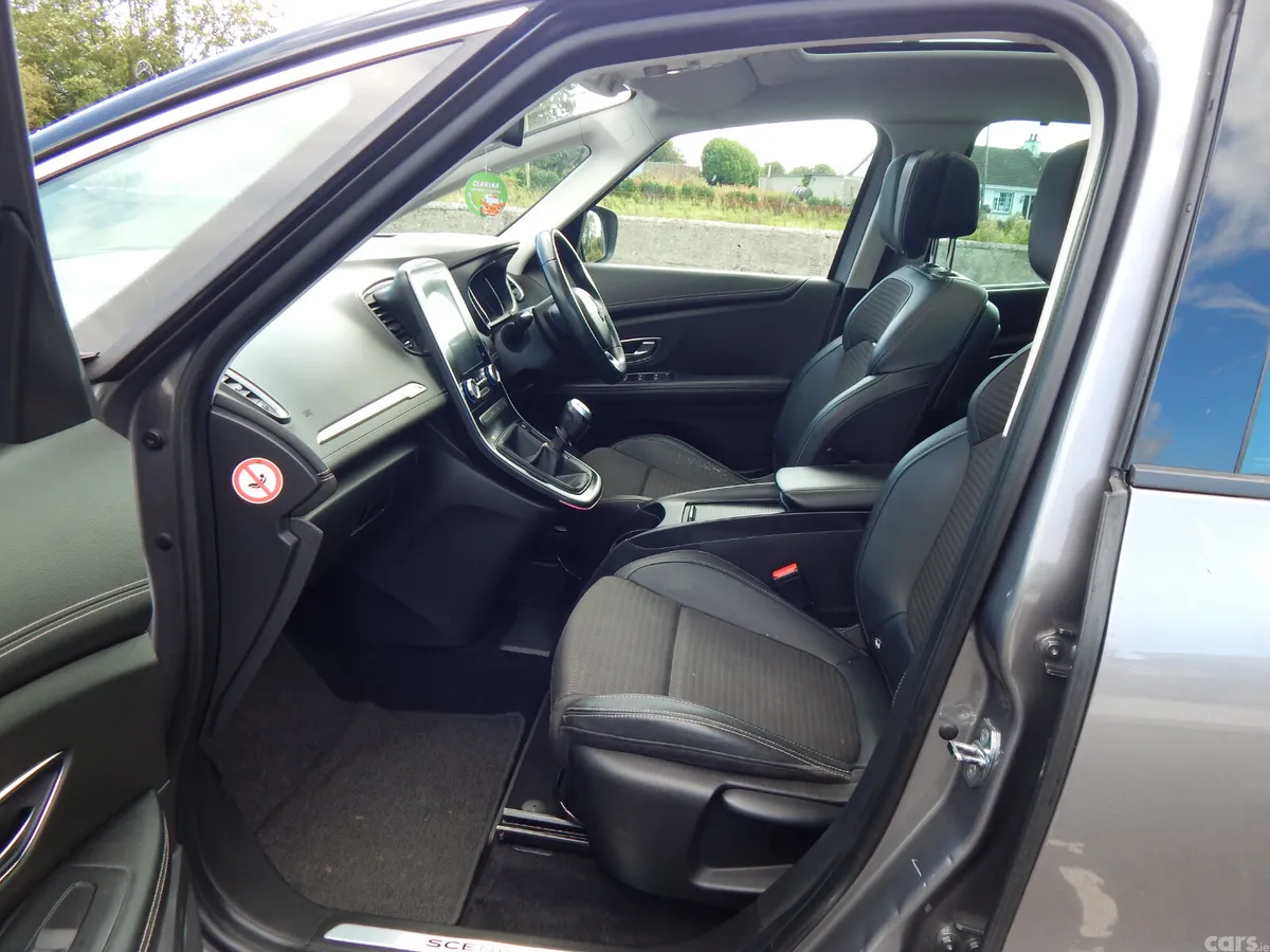 Renault Grand Scenic MPV, Diesel, 2017, Grey