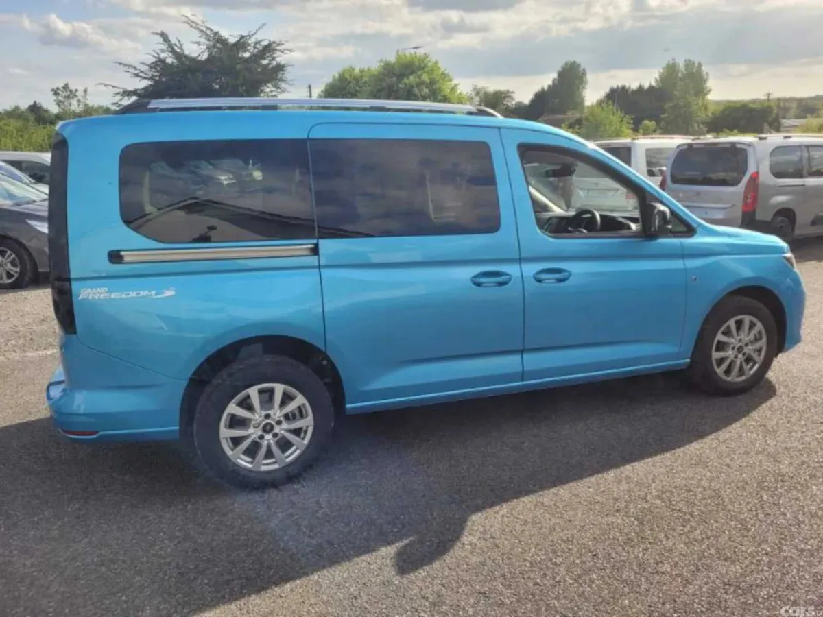 Ford Tourneo Connect MPV, Diesel, 2026, Blue