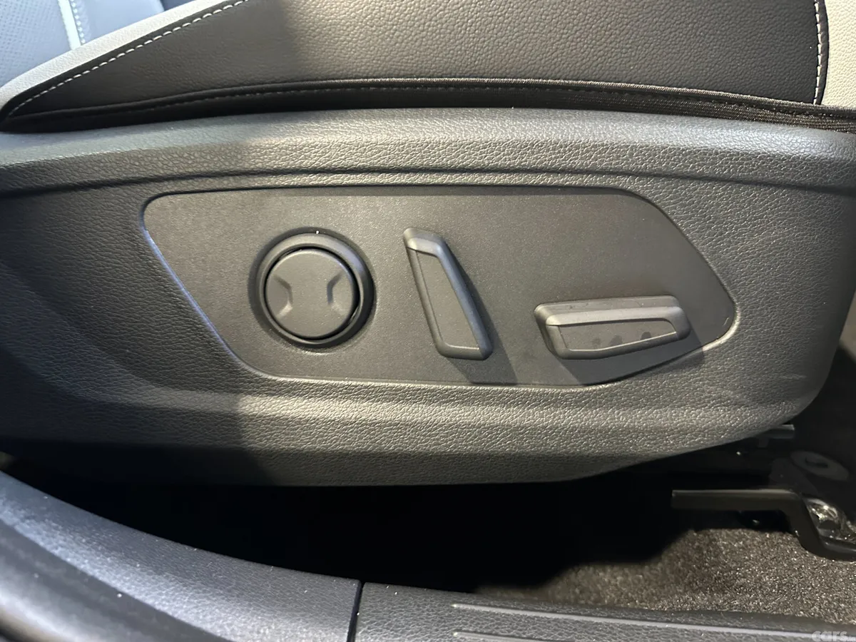 Kia Sportage SUV, Diesel Hybrid, 2026, Blue