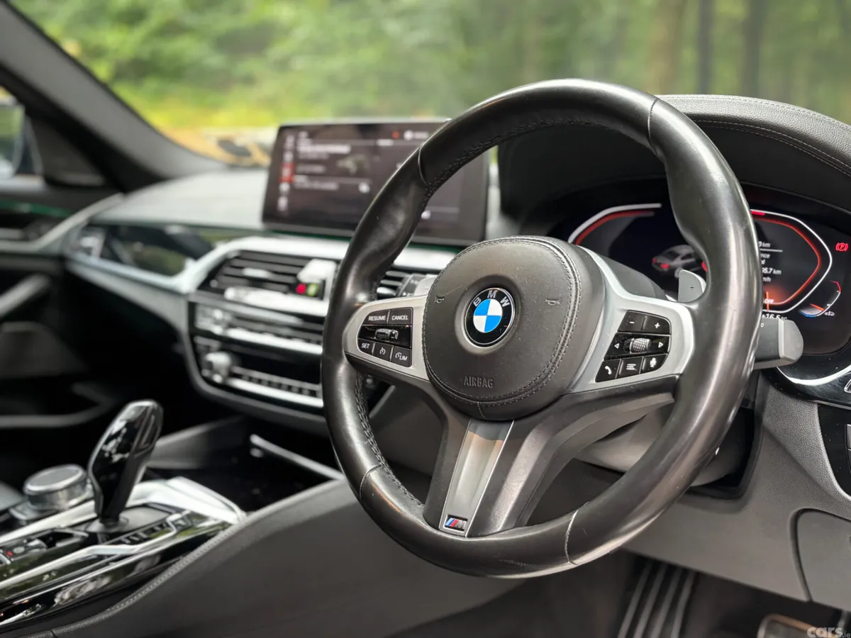 BMW 5-Series Saloon, Diesel, 2021, Green